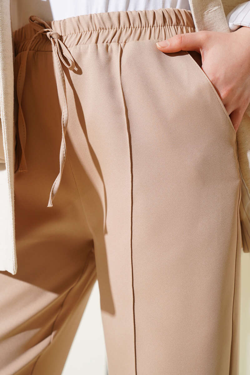 Bel Lastikli Çımalı Bol Paça Pantolon Latte 04857456